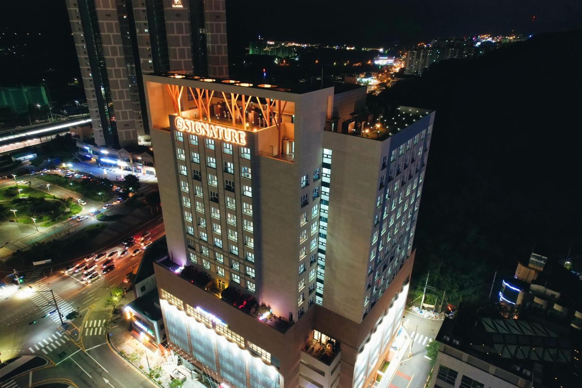 Jeonju Signature Hotel Bagian luar foto